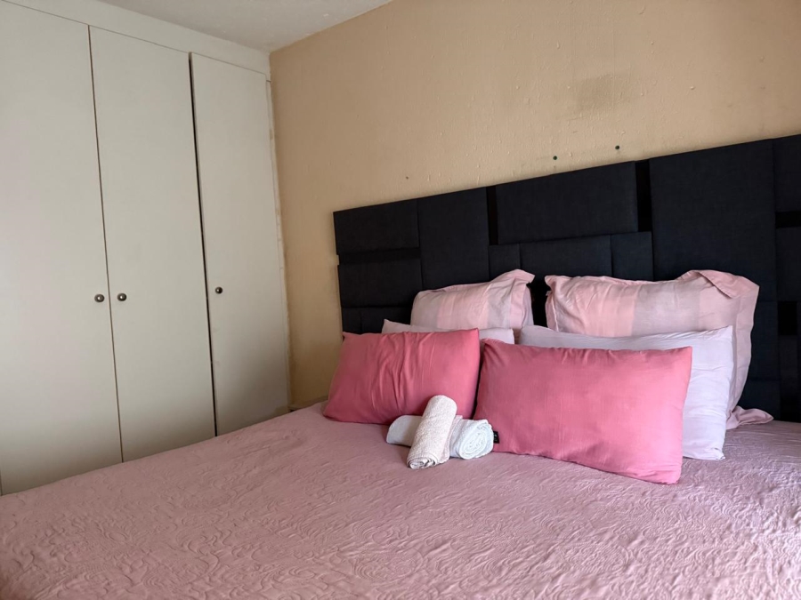 2 Bedroom Property for Sale in Rustenburg Central North West